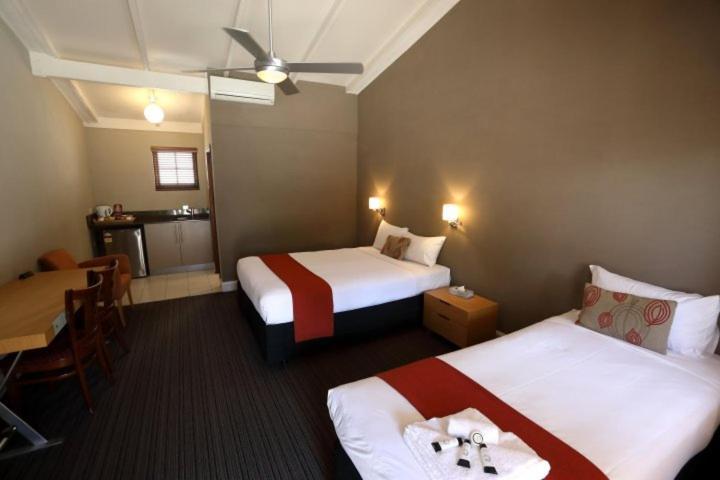 Rose & Crown Hotel Perth Zewnętrze zdjęcie